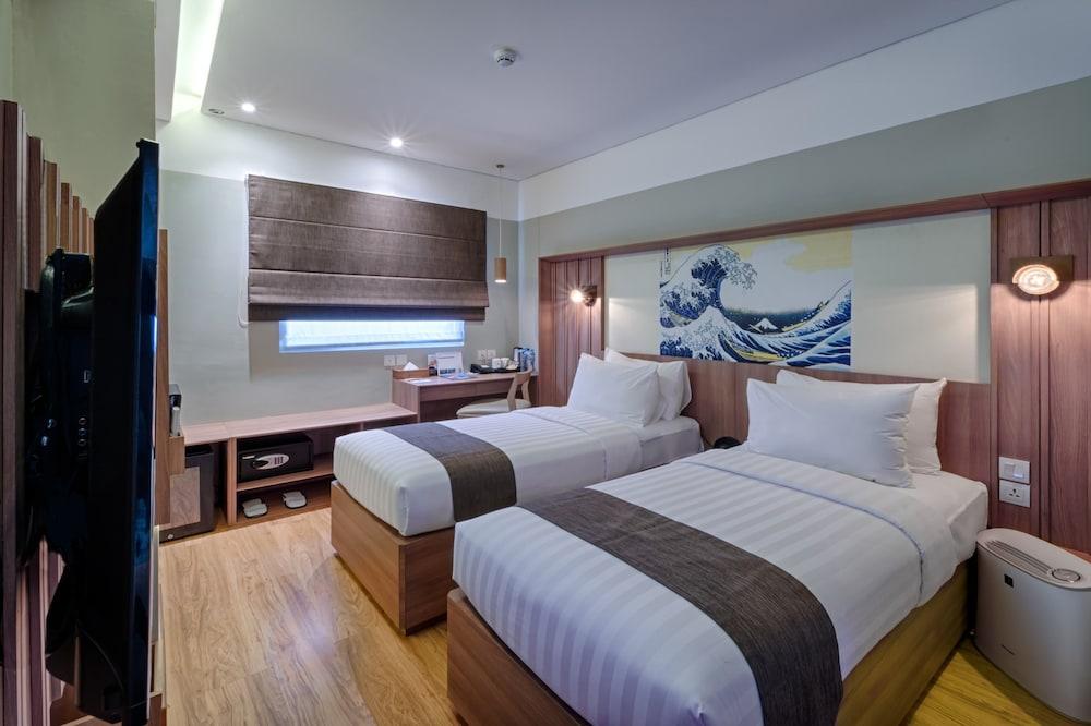 Kuretakeso Kemang Hotel Yakarta Exterior foto